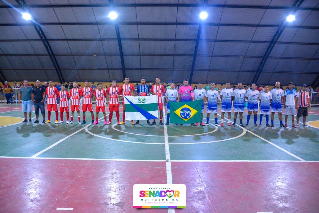 Prefeitura entrega premiação da 11ª Copa de Futsal de Escolas